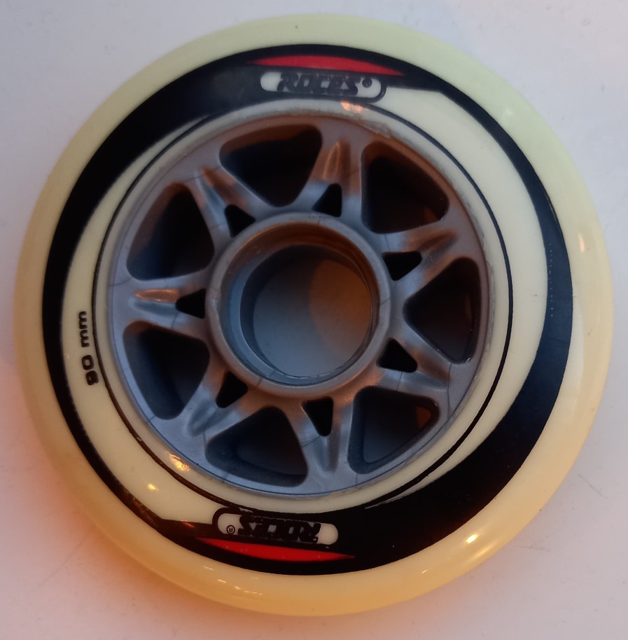 Roces Speed wheel for inline skates of 90 mm in white and black